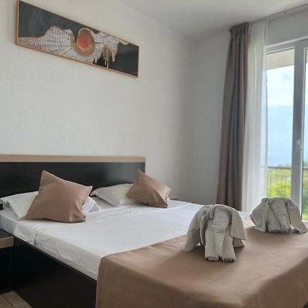 Hotel Cosmos Эфорие-Суд Экстерьер фото